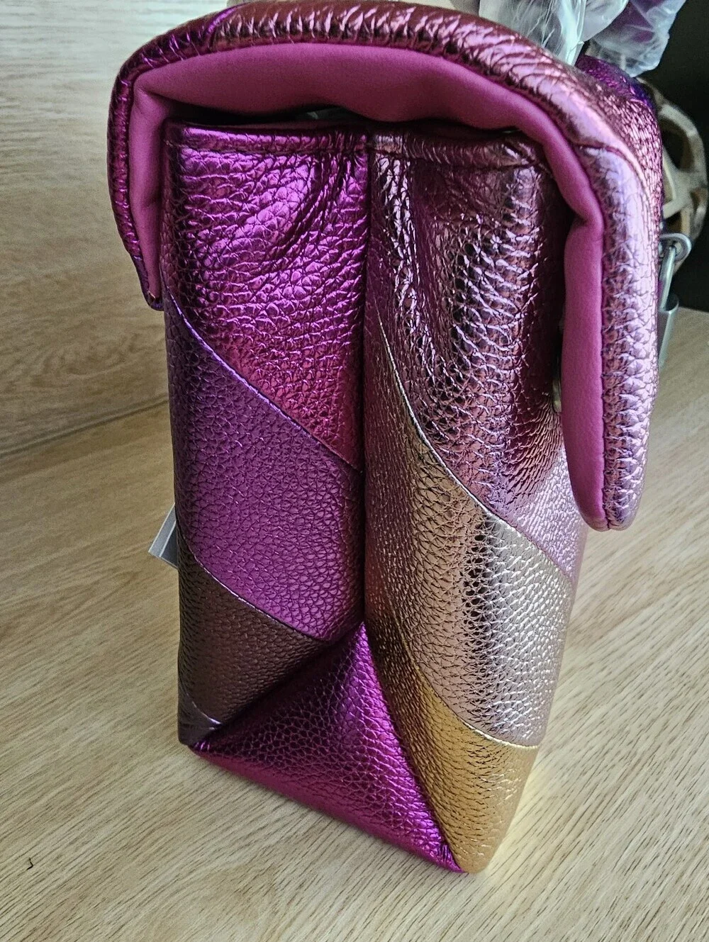 Kurt Geiger London Brixton Leather Shoulder Bag.